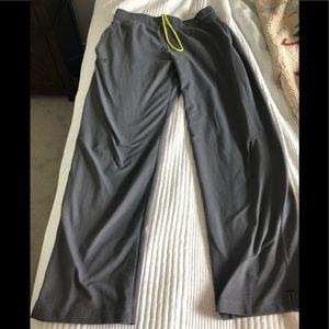 Under Armour, Men’s Large, Gray, Loose Sweatpants Like New.